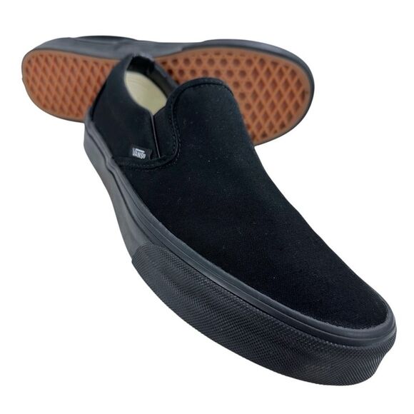 VANS Classic Slip-On Monochromatic Black Skate Shoes Mn 8.5 Wm 10 NWOT - Picture 1 of 9